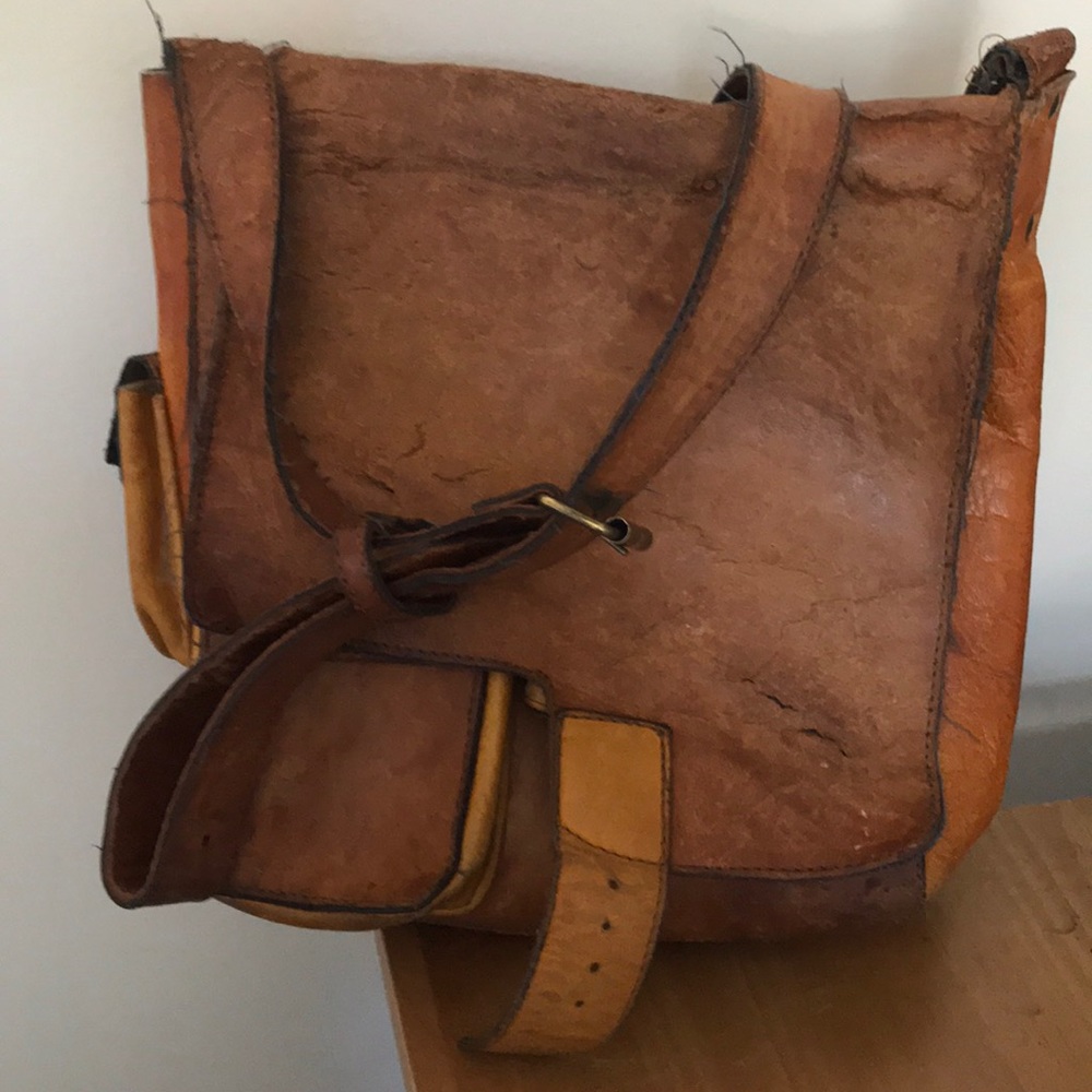 Old school multi pocket bag